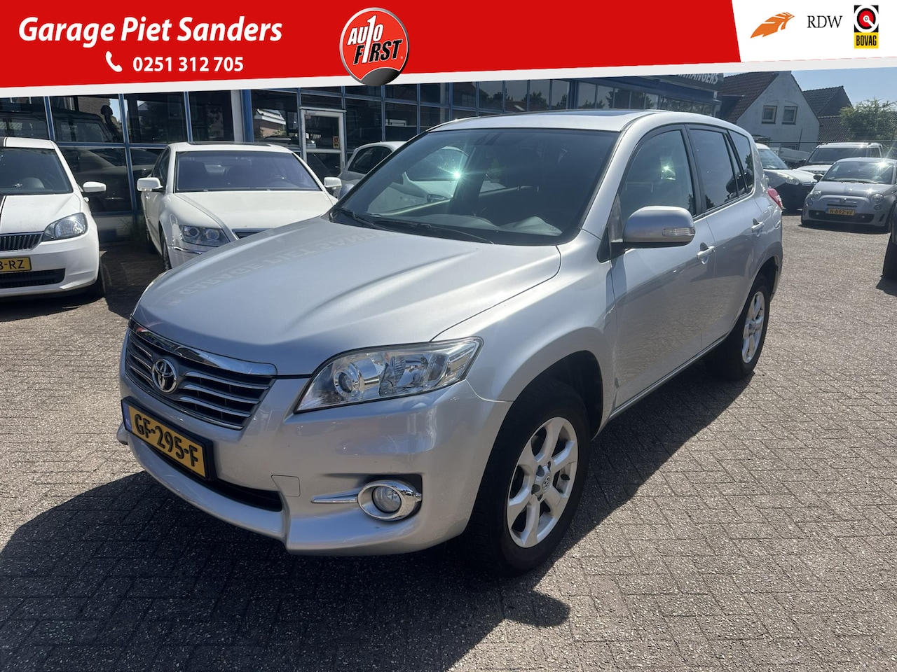 Toyota RAV4 - 2.0 VVTi Executive Business I Leder/stof I Schuifdak I Camera I Cruise I Stoelverw. - AutoWereld.nl
