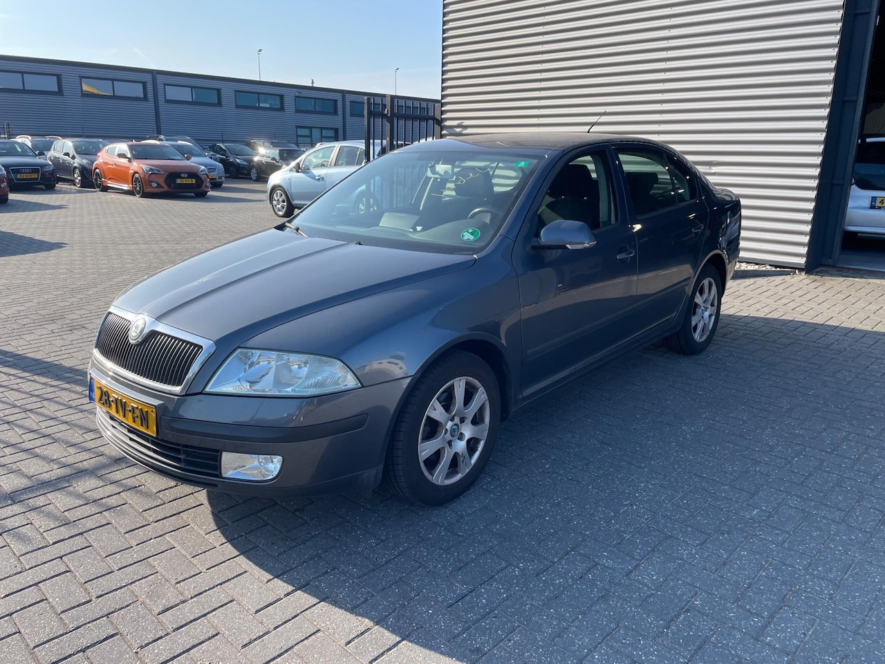 Skoda Octavia - 1.6 Ambiente 1.6 Ambiente - AutoWereld.nl