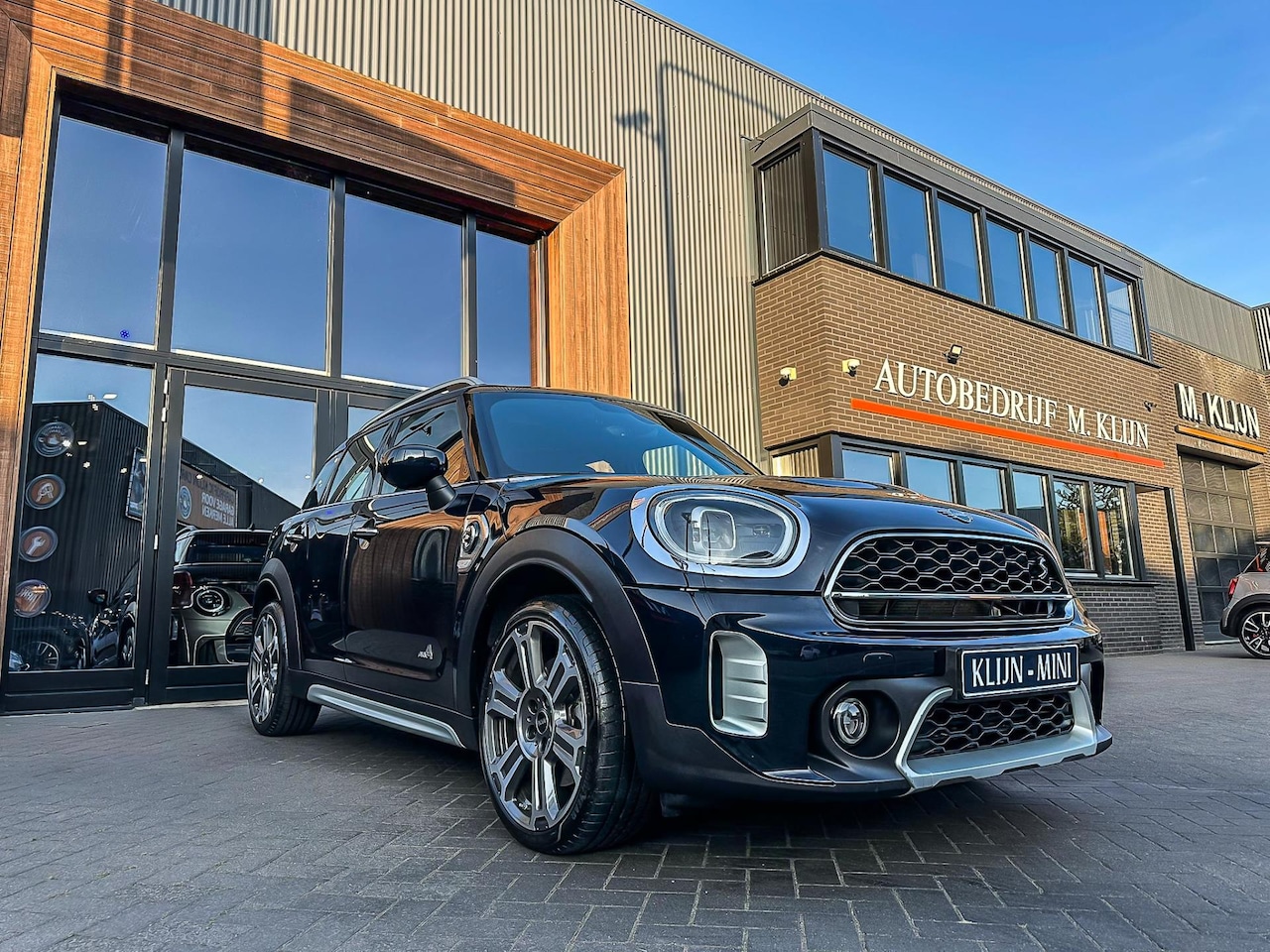 MINI Countryman - Mini 2.0 Cooper S E ALL4 MINI Yours Aut 220pk/Bruin Leer/Camera/19"Btw - AutoWereld.nl