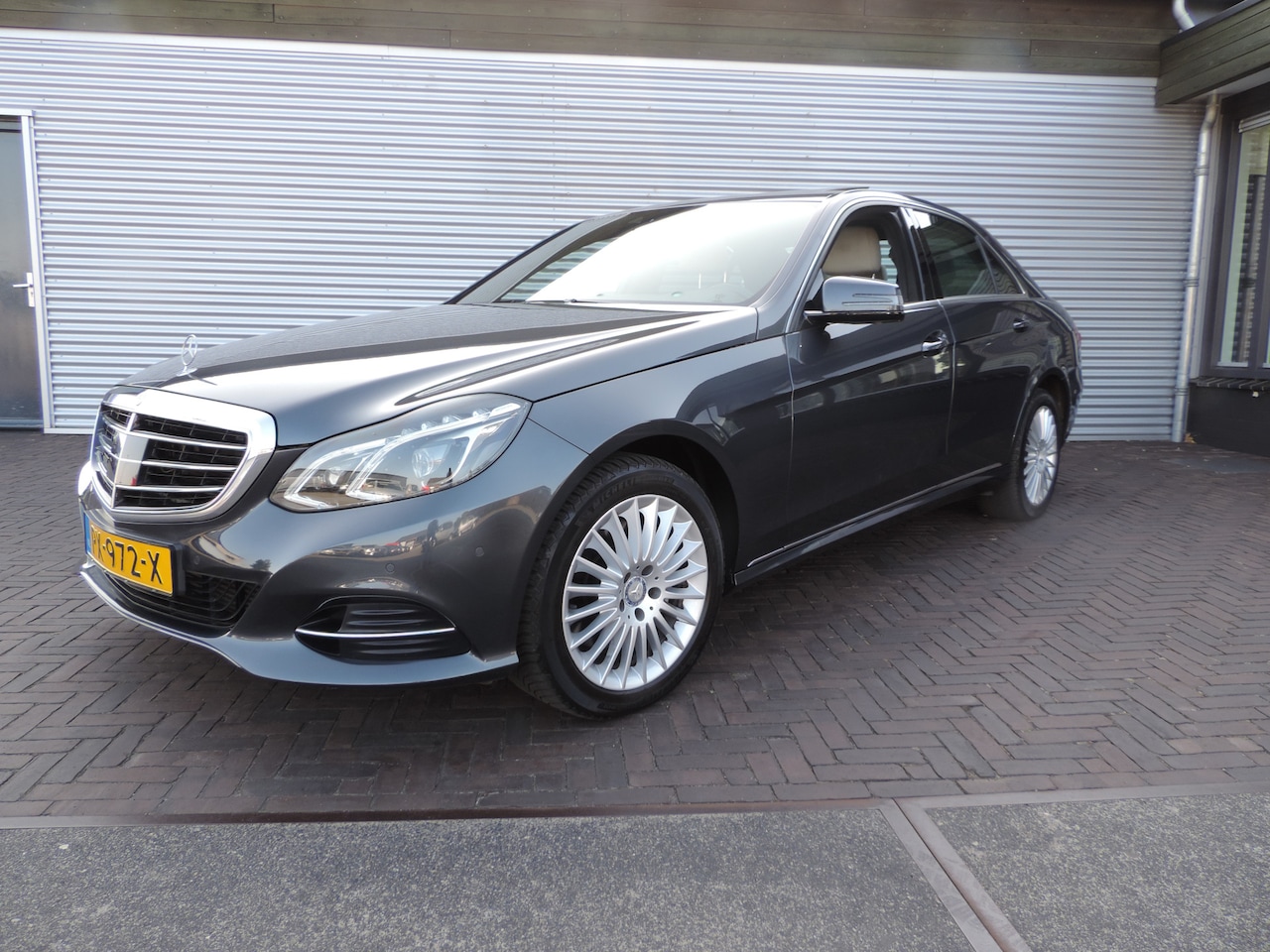 Mercedes-Benz E-klasse - 350 BlueTEC 4MATIC Prestige Elegance lage km - AutoWereld.nl