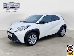 Toyota Aygo X - Active 1.0 VVT-i S-CVT Play stoelverwarming achteruitrijcamera