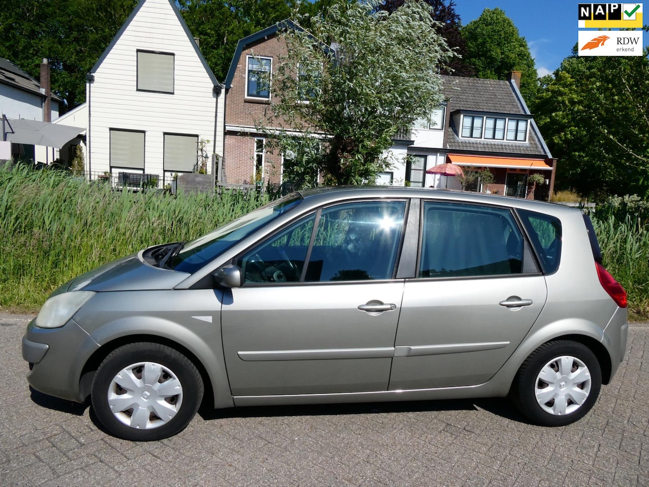 Renault Scénic - 1.6-16V Koude Clima Cruise Hoge instap Rijdt prima - AutoWereld.nl