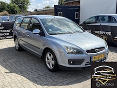Ford Focus Wagon - 1.6-16V Futura export motor en bak oke
