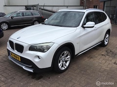 BMW X1 - sDrive20d EfficientDynamics Edition Leer Pano dak