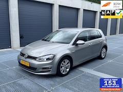 Volkswagen Golf - 1.0 TSI Connected Series I Distributie VV I