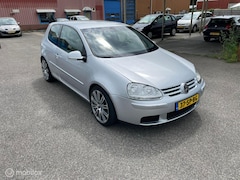 Volkswagen Golf - 2.0 TDI Sportline