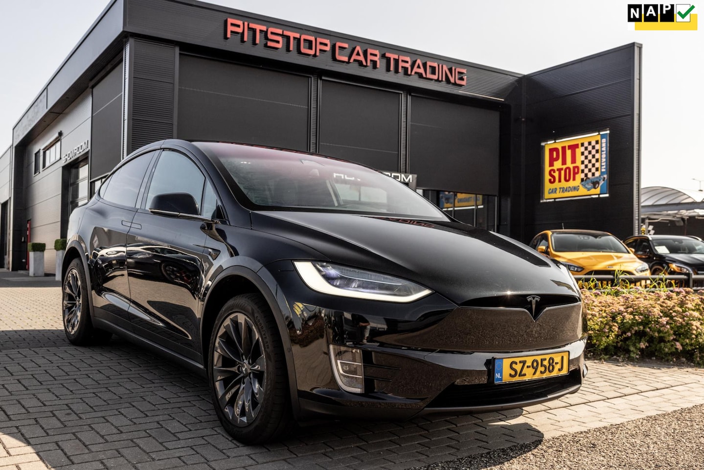 Tesla Model X - 100D 7p. Autopilot, Black edition, NL, BTW! - AutoWereld.nl
