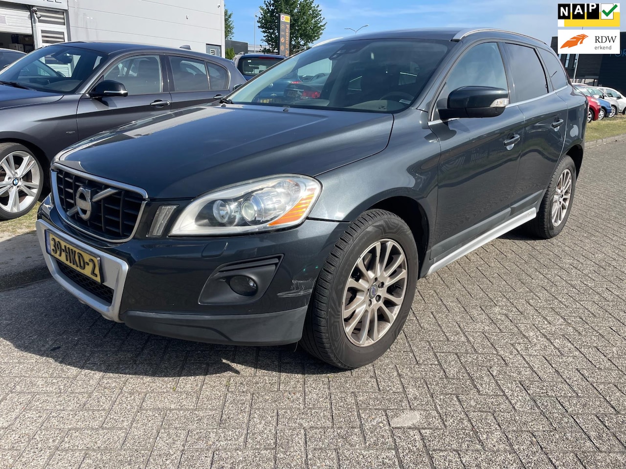 Volvo XC60 - 2.4 D5 AWD Summum prijs exclusief BPM €5900 - AutoWereld.nl
