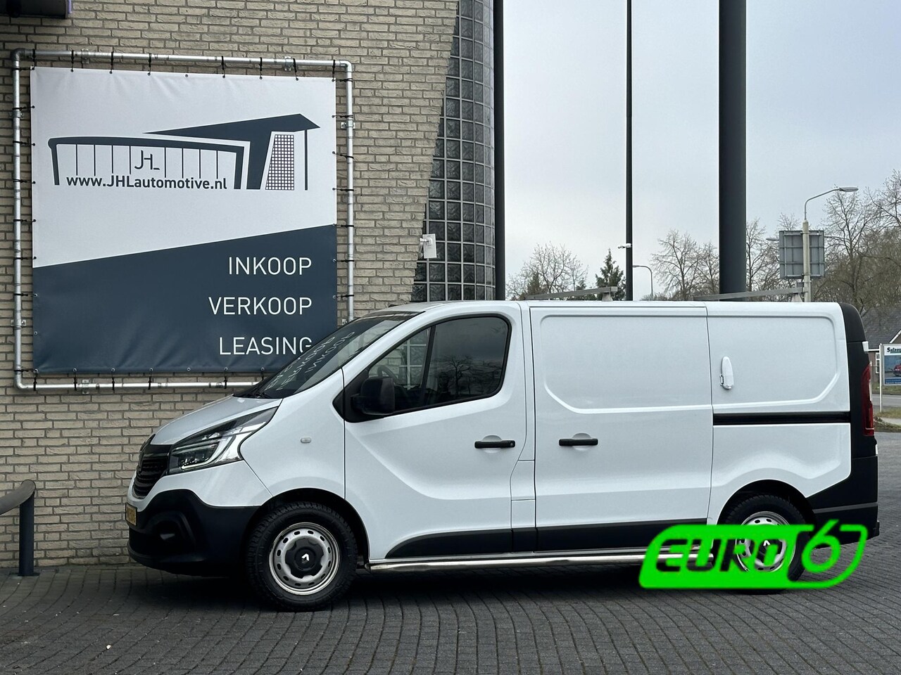 Renault Trafic - 1.6 dCi L1H1*INRICHTING*A/C*NAVI*CRUISE*TEL*3-ZITS - AutoWereld.nl