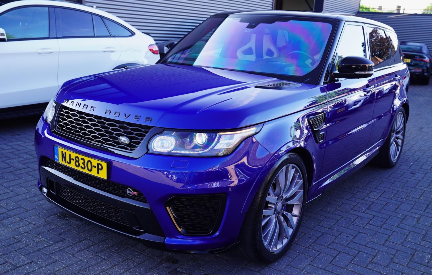 Land Rover Range Rover Sport - 5.0 V8 Supercharged SVR | Kuipstoelen | Panorama | Meridian | NIEUWstaat | Dealer onderhou - AutoWereld.nl