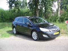 Opel Astra Sports Tourer - 1.4 Turbo Cosmo Nieuwe APK Airco superkoud