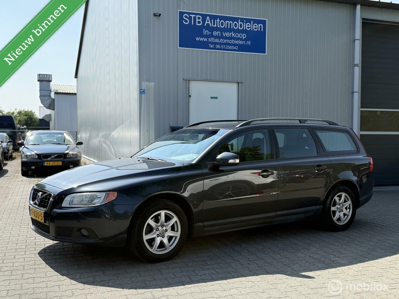 Volvo V70 - 2.0 Limited Edition 2.0 Limited Edition, Leder, Nieuwe apk - AutoWereld.nl