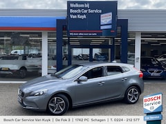 Volvo V40 - 1.6 T4 Momentum / Automaat / NL-Auto / 179 PK / Cruise-Control / Radio-Bluetooth / Navi /
