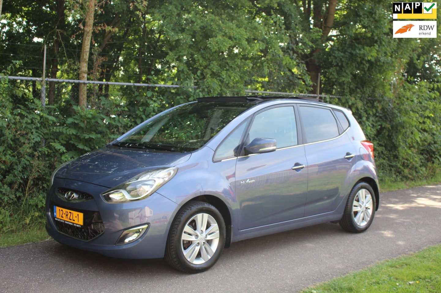 Hyundai ix20 - 1.4i i-Catcher *2e EIG *Pano *Leer *Navi *Cruise - AutoWereld.nl