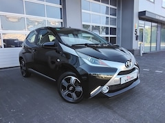 Toyota Aygo - 1.0 VVT-i x-clusiv