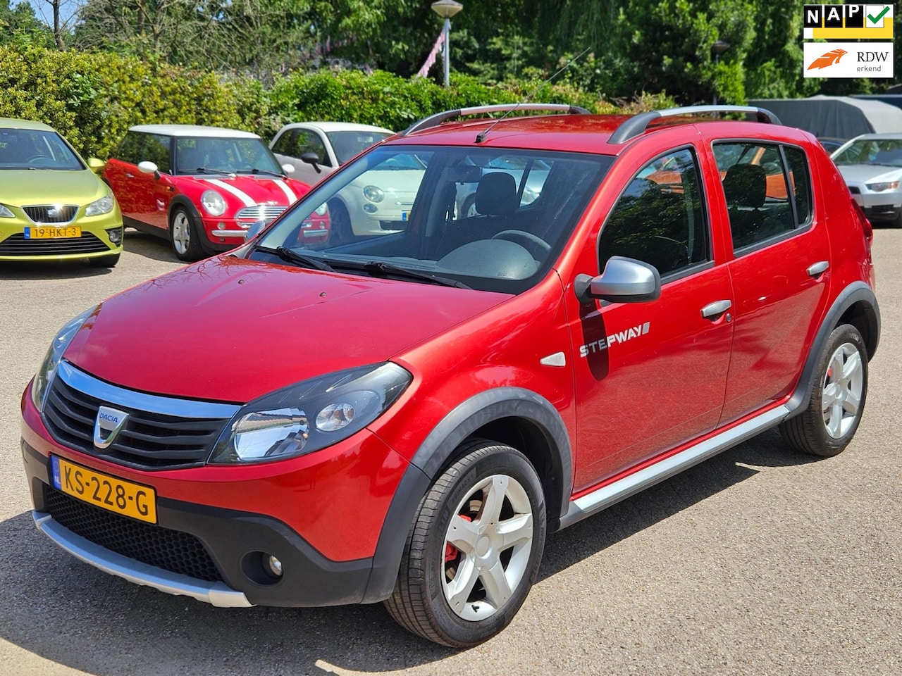 Dacia Sandero Stepway - 1.6 Stepway|AIRCO|Bluetooth|Nette auto!|Hoge instap! - AutoWereld.nl
