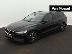 Volvo V60 - B3 Momentum Advantage AUTOMAAT | Navigatie | Trekhaak | Camera