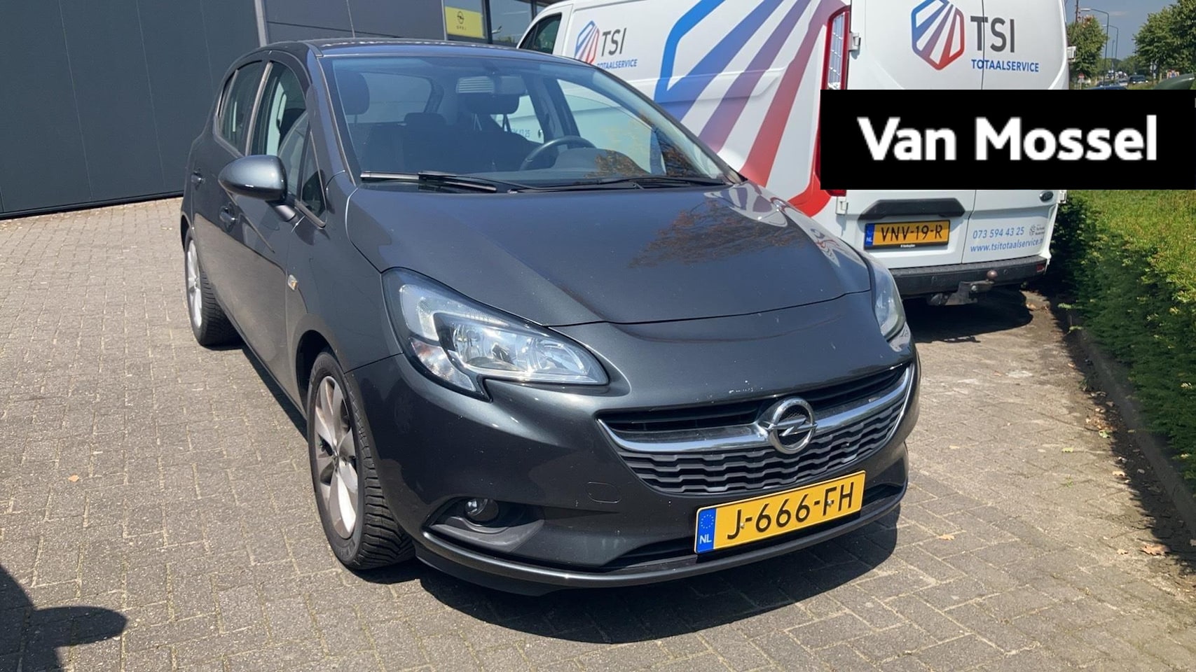 Opel Corsa - 1.4 Business+ | Parkeer sensoren | LM velgen | - AutoWereld.nl