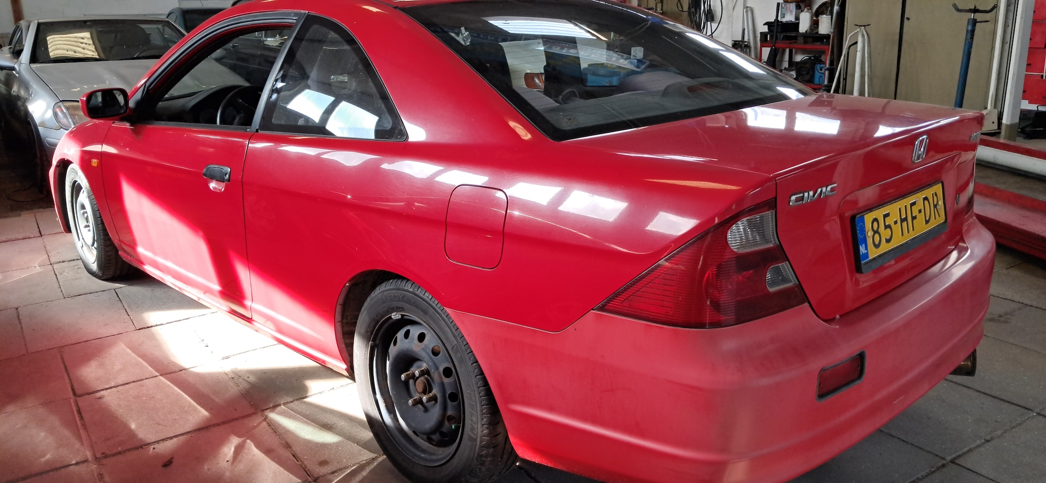 Honda Civic Coupé - 1.7i LS - AutoWereld.nl