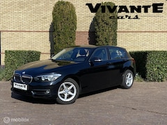 BMW 1-serie - 116i Essential *5Drs*Nav*PDC *Dealer onderhouden