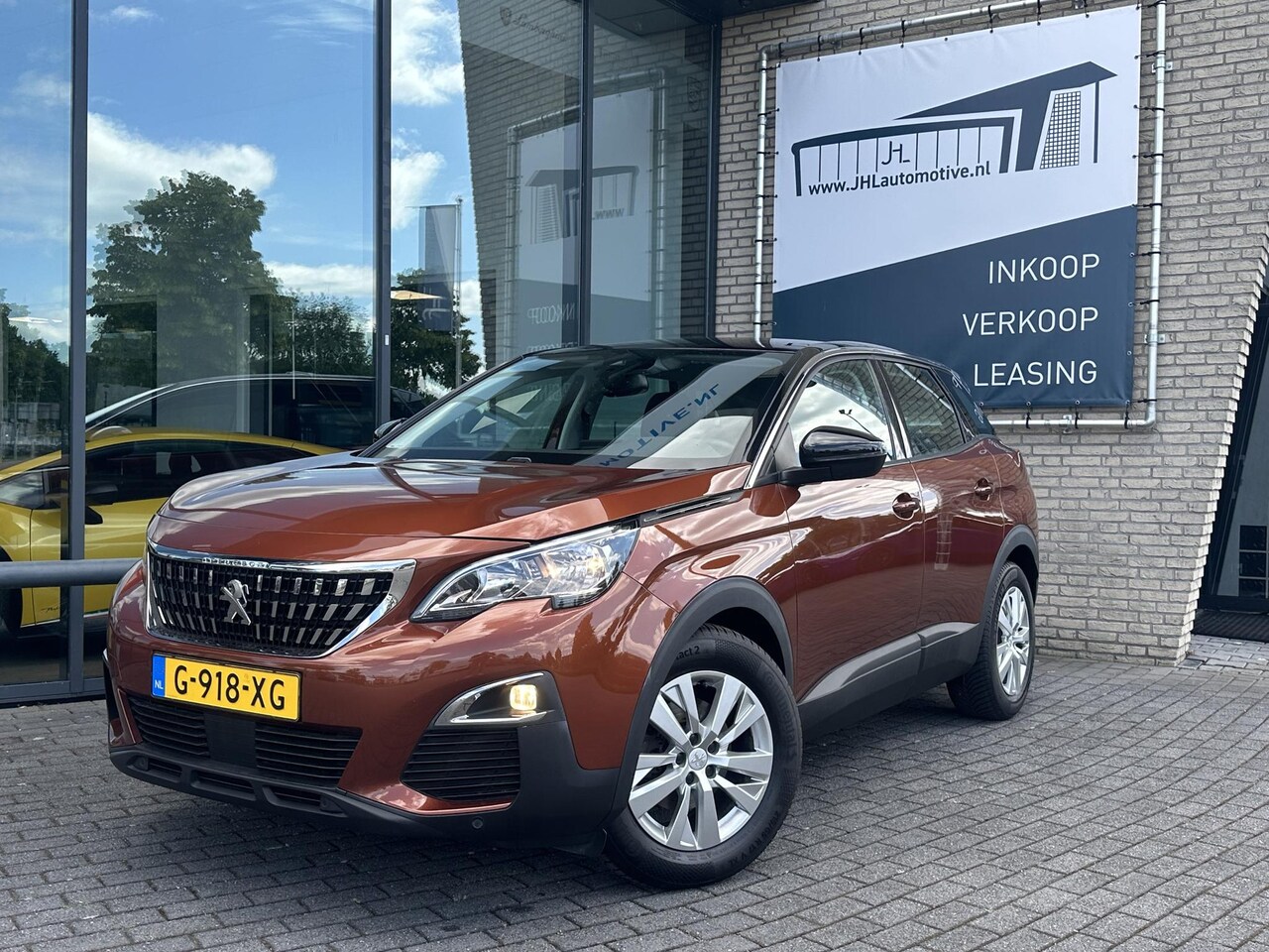 Peugeot 3008 - 1.2 PureTech Executive*ECC*HAAK*NAVI*CAM*CARPLAY* - AutoWereld.nl