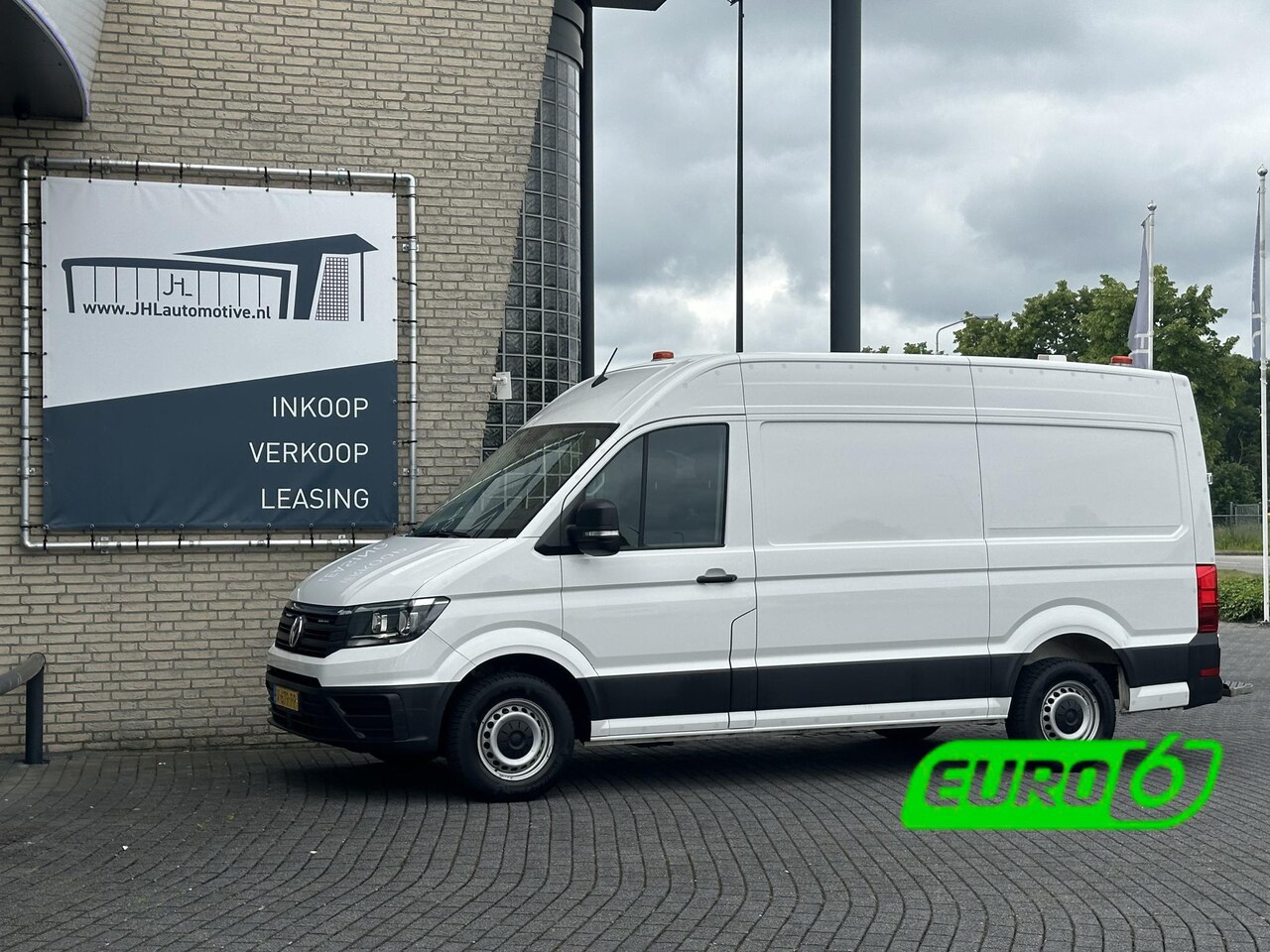 Volkswagen Crafter - 35 2.0 TDI L3H3 Trendline*A/C*HAAK*PDC*CRUISE - AutoWereld.nl