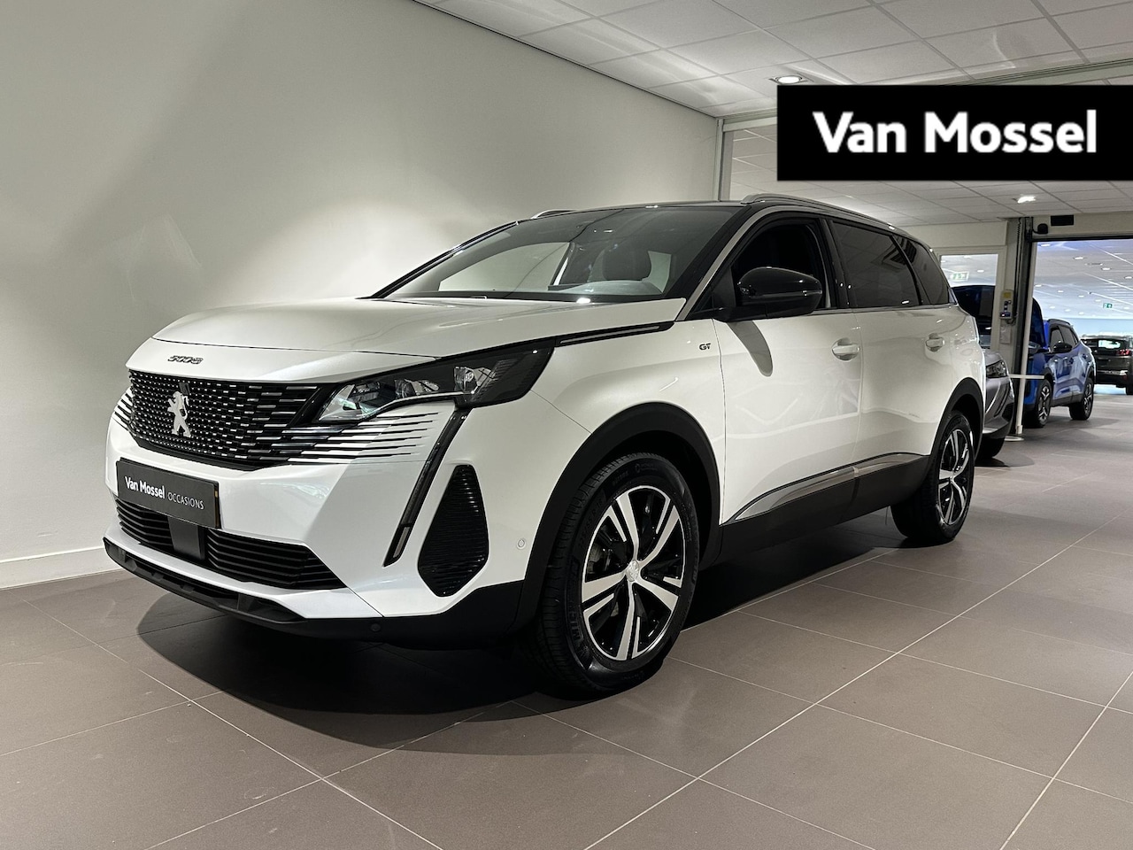 Peugeot 5008 - 1.2 Hybrid GT | Automaat | 360° Camera | Navigatie | 18" Lichtmetalen velgen - AutoWereld.nl