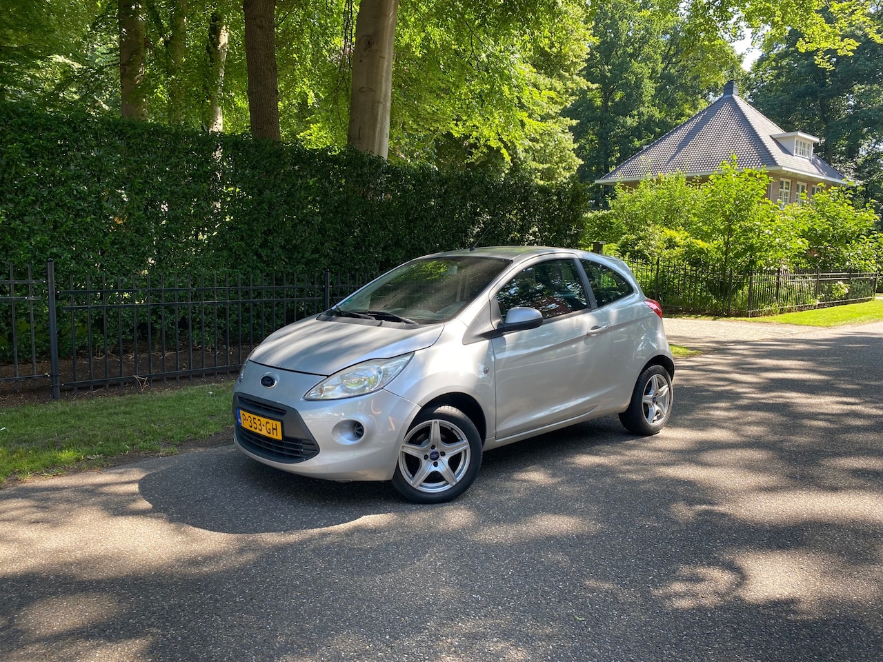 Ford Ka - 1.2 Trend Elektrische ramen, Lmv - AutoWereld.nl
