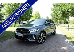 Volkswagen T-Roc - 1.5 TSI R-Line Business+ | Adaptive cruise control | I.Q Light | Stoelverw. | Stuurwielver
