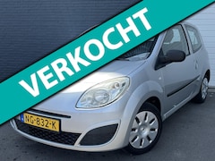 Renault Twingo - 1.2 Authentique ELKPAKKET/ZUINIG/RIJDTENSCHAKELT GOED/APK
