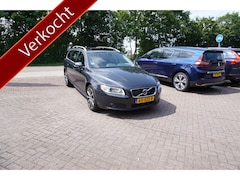 Volvo V70 - 1.6 T4 Limited Edition AUTOMAAT ADD CRUISE OPEN DAK CAMERA V+A LEER