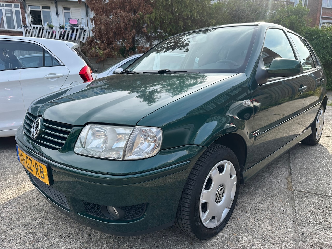 Volkswagen Polo - 1.4 Trendline AUTOMAAT Airco Cruise Bluetooth NAP - AutoWereld.nl