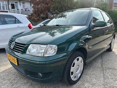 Volkswagen Polo - 1.4 Trendline AUTOMAAT Airco Cruise Bluetooth NAP