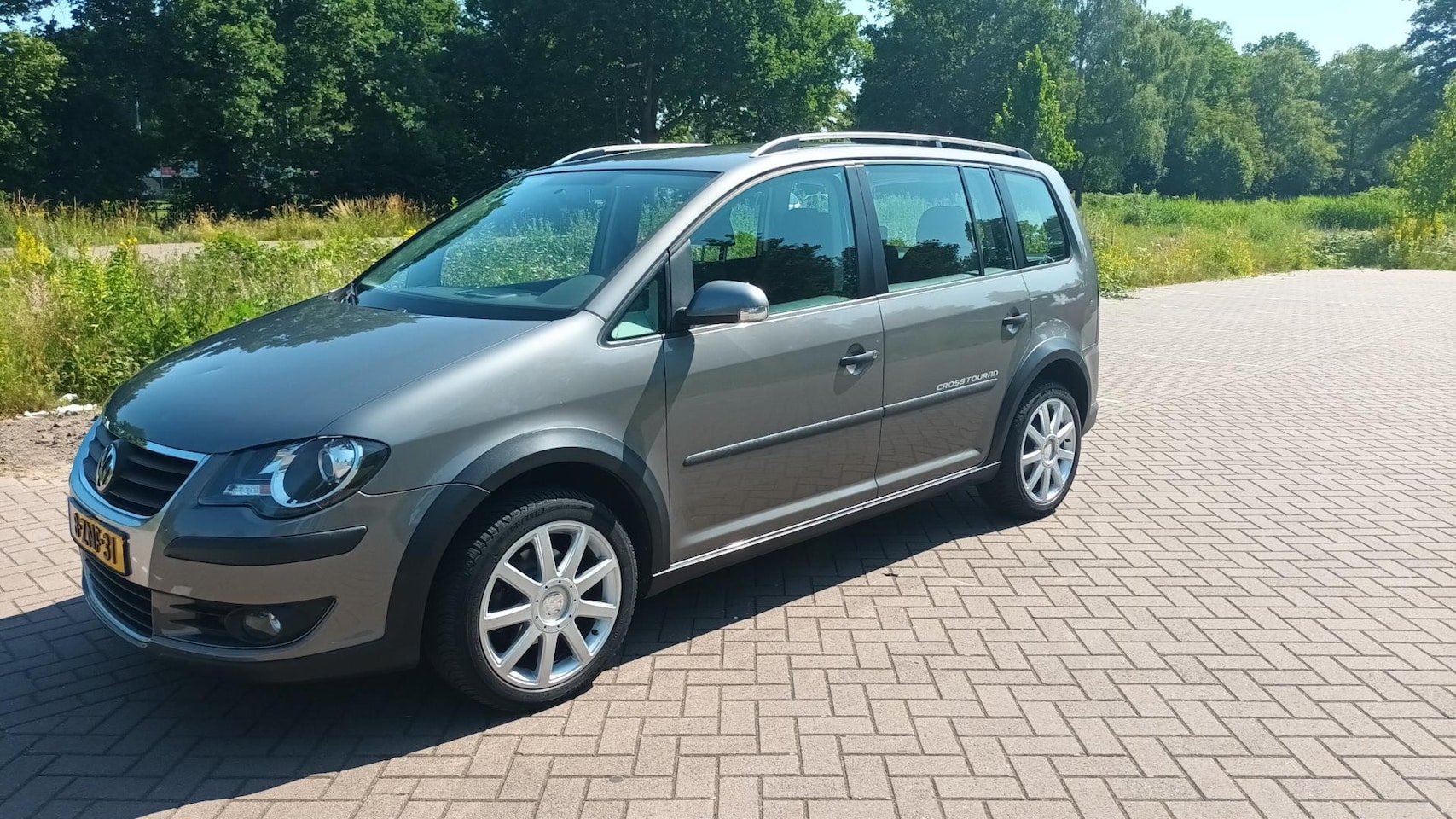 Volkswagen Touran Cross - 1.4 TSI Clima / Cruise control - AutoWereld.nl