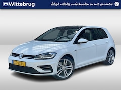 Volkswagen Golf - 1.5 TSI Highline / Digitaal dashboard / Pano / Navigatie / Parkeersensoren V+A /