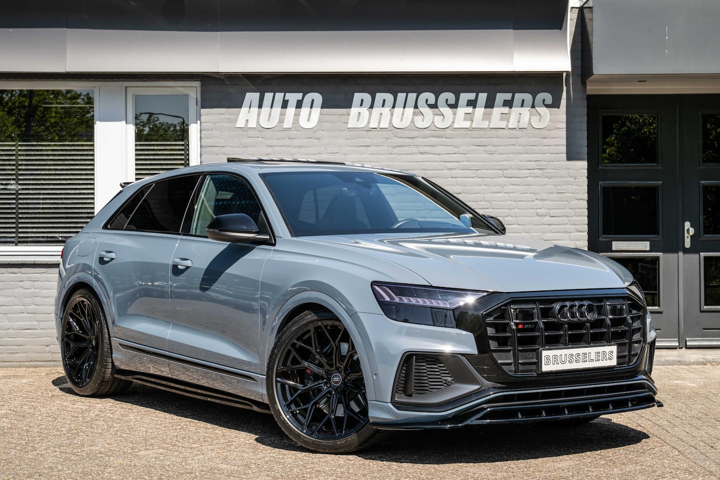 Audi Q8 - 4.0 TFSI SQ8 quattro Kemora gray Audi Exclusive!! - AutoWereld.nl