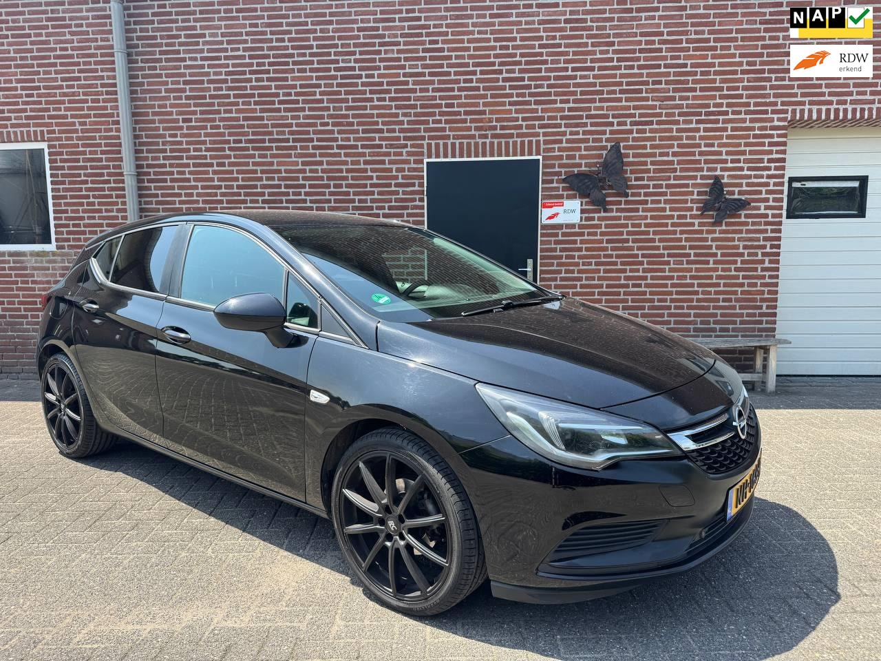 Opel Astra - 1.0 Online Edition LM velgen, PDC, Airco - AutoWereld.nl