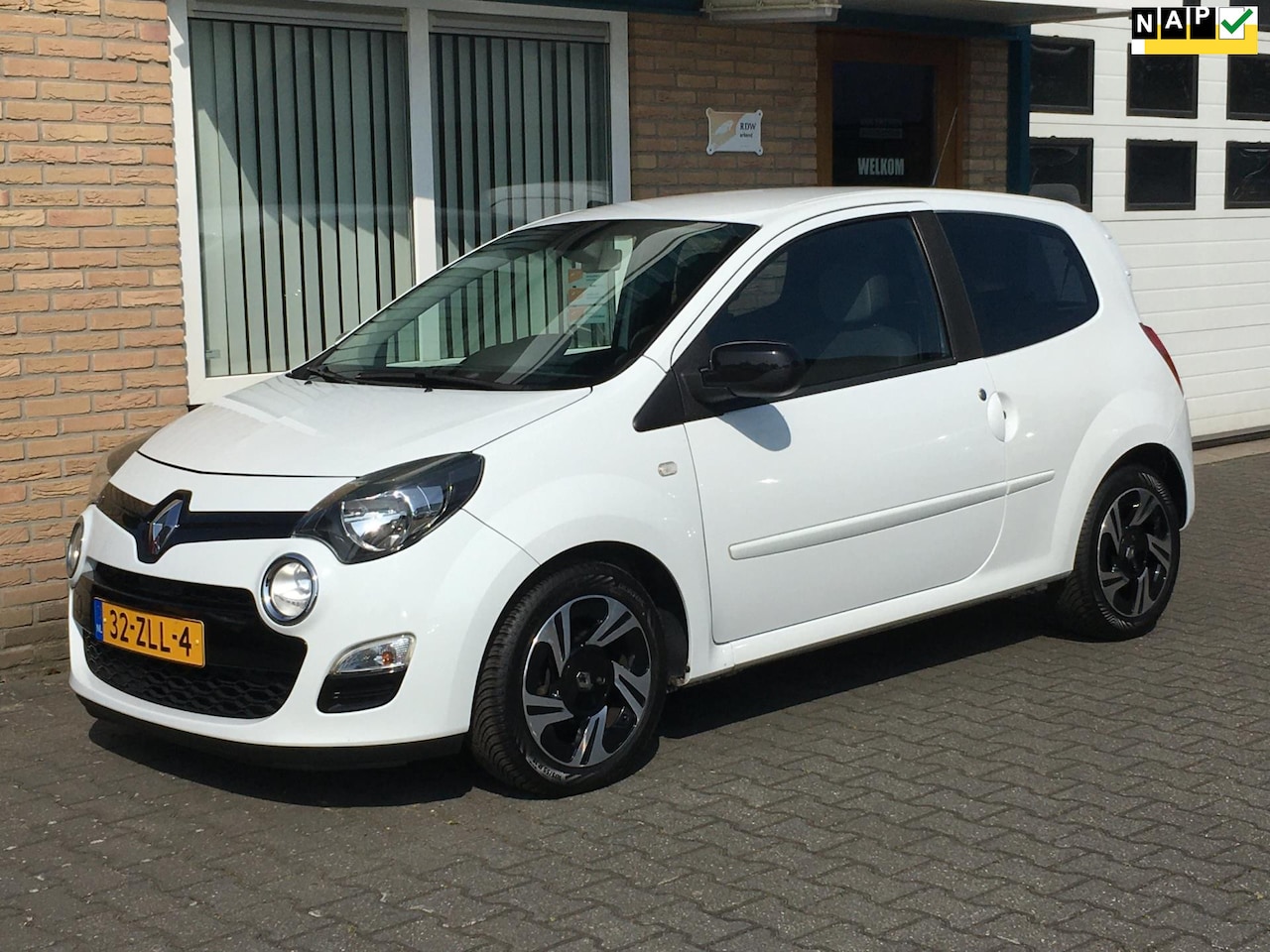 Renault Twingo - 1.2-16V Dynamique 1.2 16V Dynamique - AutoWereld.nl