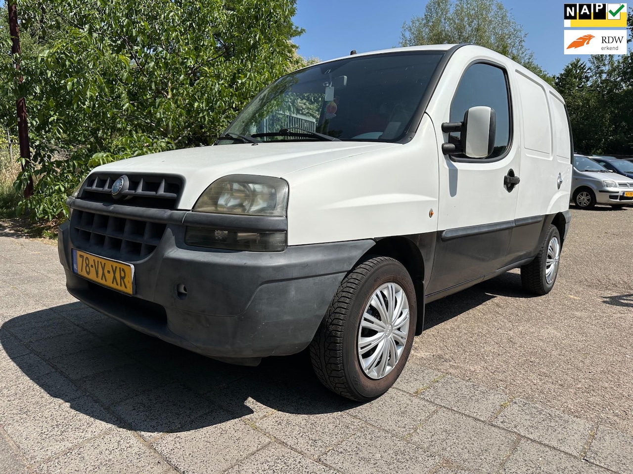 Fiat Doblò - 1.2 benzine, trekhaak - AutoWereld.nl