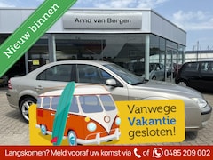 Ford Mondeo - 1.8-16V Platinum, climatronic, cruisecontrol, navigatie, pdc, trekhaak