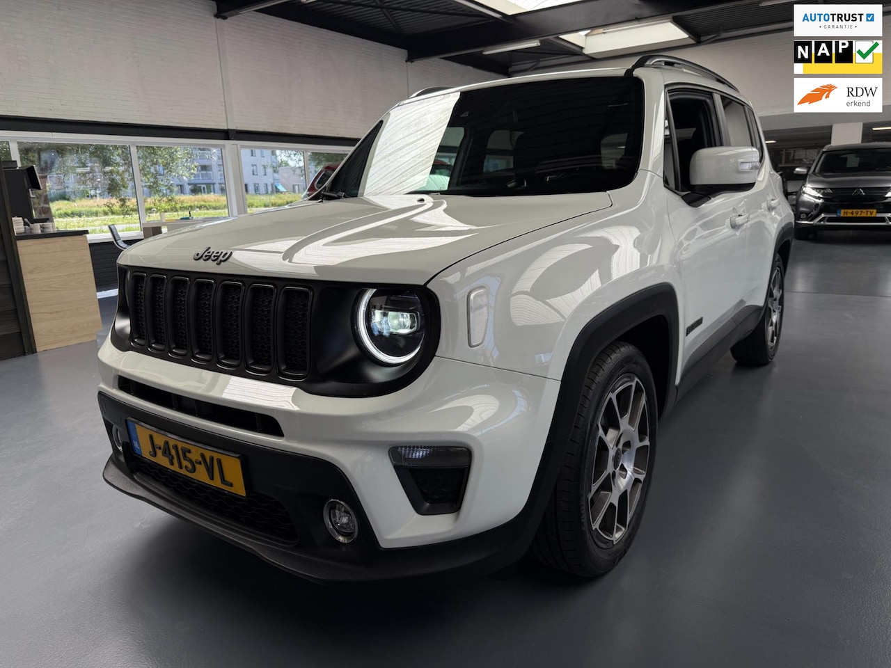 Jeep Renegade - 1.3T DDCT S |Camera|Leer|Keyless|Blindspot| - AutoWereld.nl