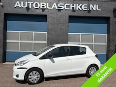 Toyota Yaris - 1.3 VVT-i Now, airco, trekhaak