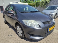 Toyota Auris - 1.4 16v VVT-i Terra