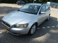 Volvo V50 - 2.4 Momentum