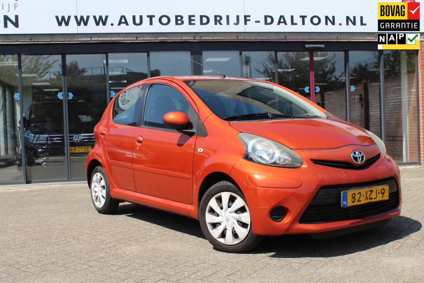 Toyota Aygo - 1.0 VVT-i Comfort Orange 5 DEURS / AIRCO - AutoWereld.nl