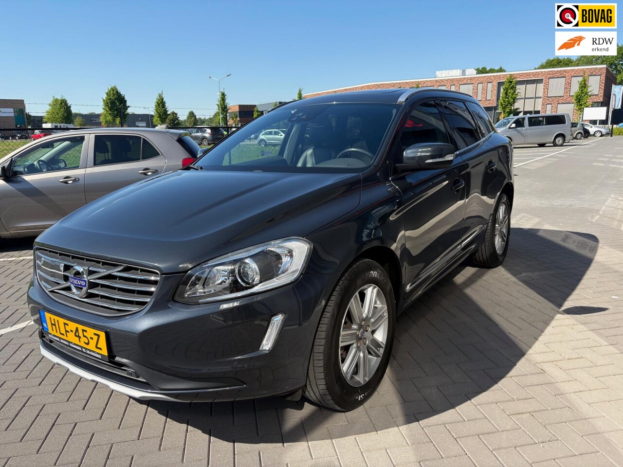 Volvo XC60 - 2.4 D4 Polar+ AWD schuifdak leder camera trekhaak adaptive cruise - AutoWereld.nl