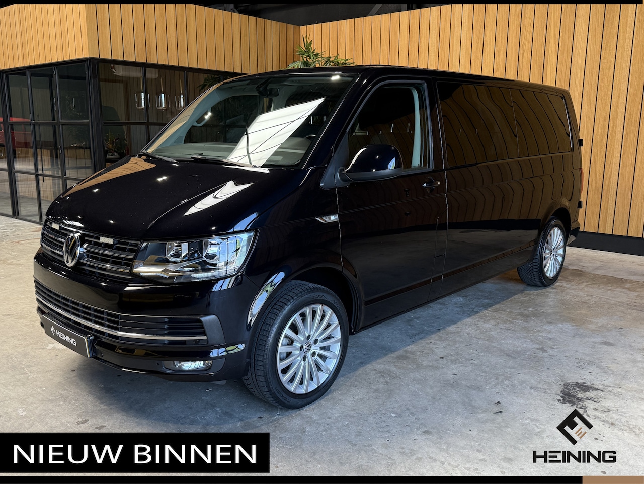 Volkswagen Transporter - 2.0 TDI L2H1 DC Comfortline Plus 2.0 TDI L2H1 DC Comfortline Plus 150 PK DSG - AutoWereld.nl