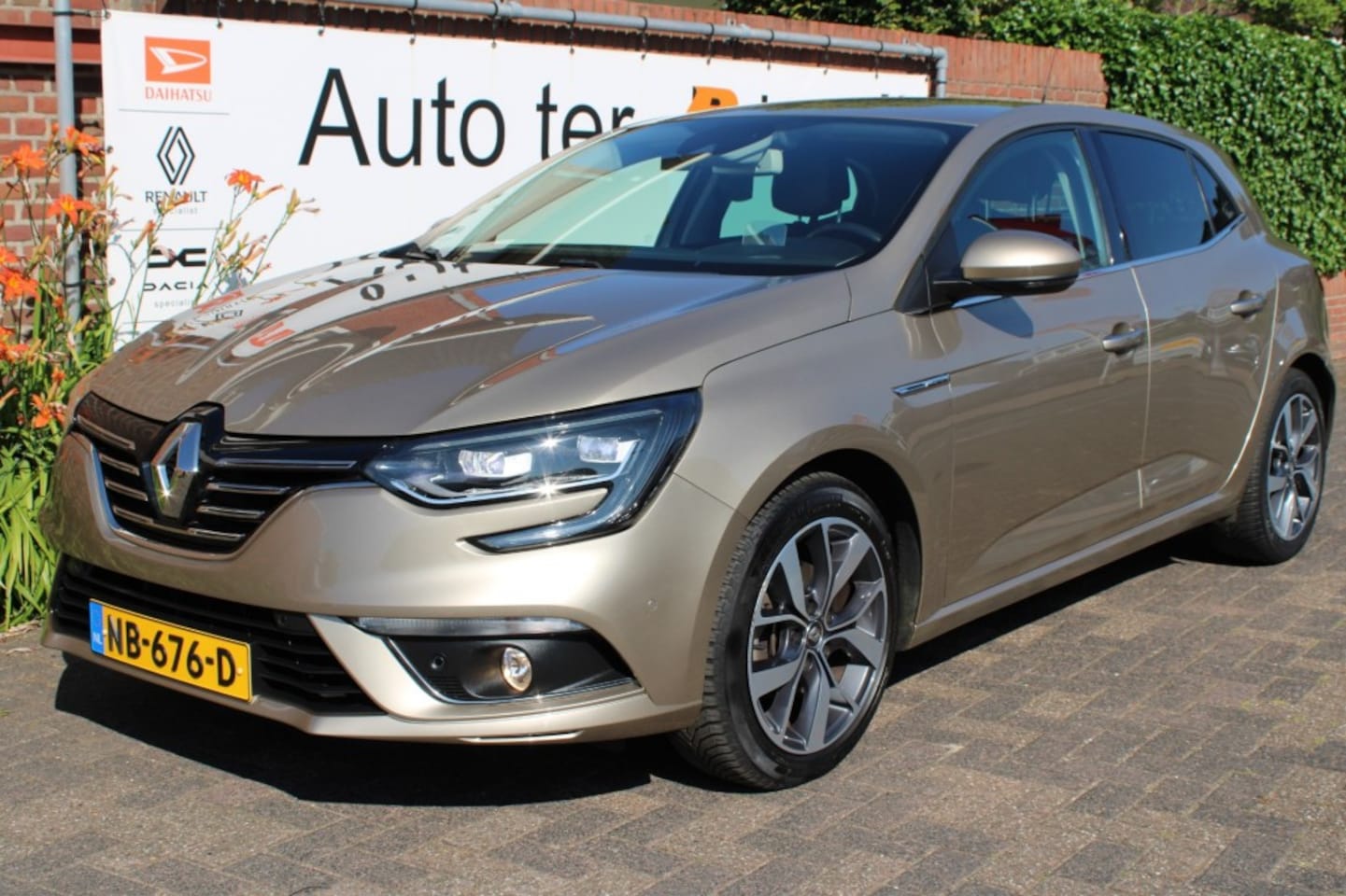 Renault Mégane - TCE 130 pk EDC automaat Bose zeer compleet - AutoWereld.nl