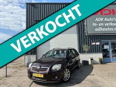 Toyota Avensis Wagon - 2.0 VVTi Luna Business NAVI/CLIMA/CRUISE/TREKHAAK/PDC