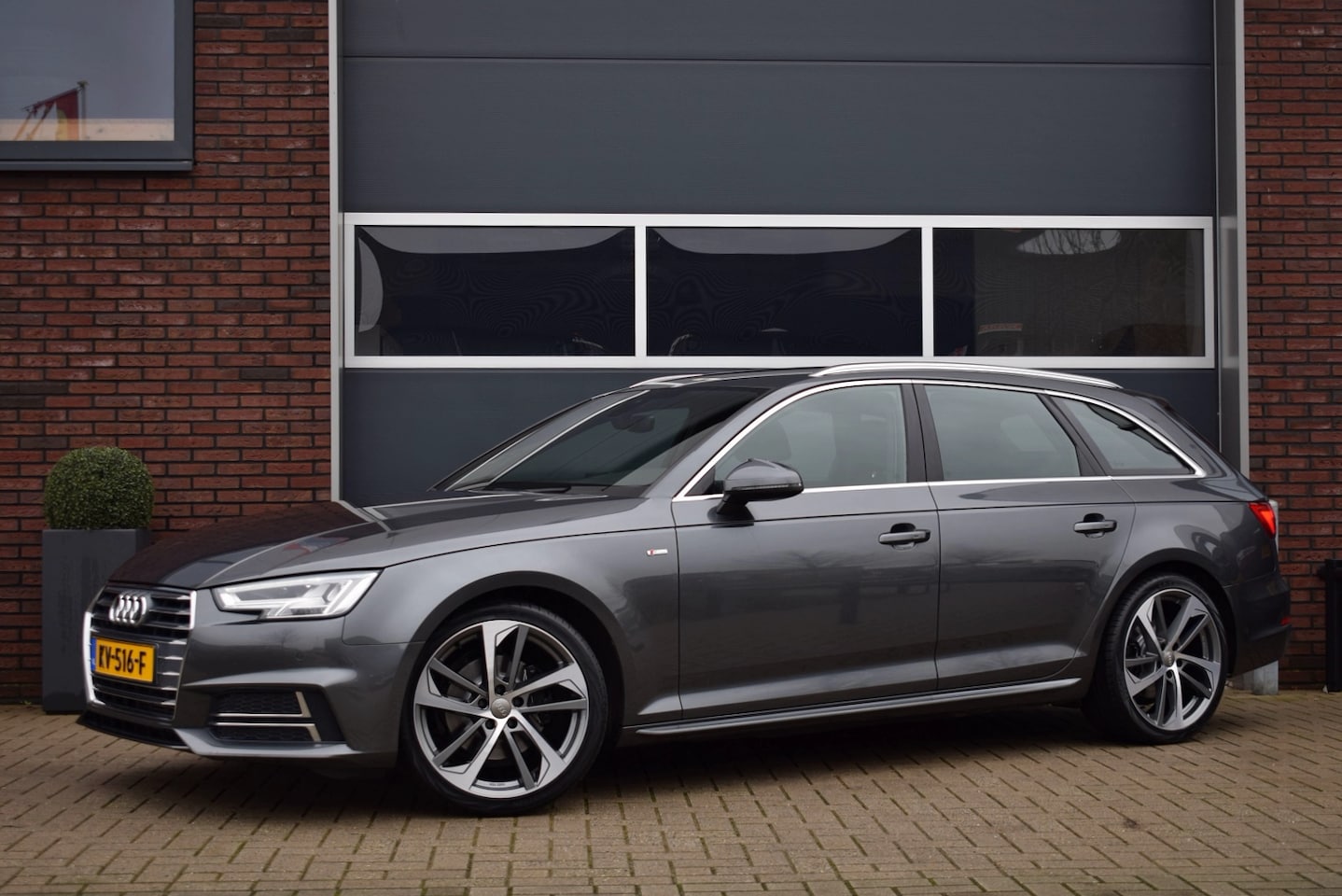 Audi A4 Avant - 2.0 TFSI 190pk S-line B&O | 19" | LED - AutoWereld.nl